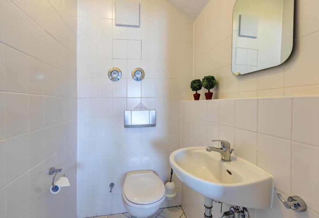 Grosse Schoene 3 Zimmer Ferienwohnung - 100 Qm - In Strandnaehe Fuer 6 Personen!! Heringsdorf  Exterior photo